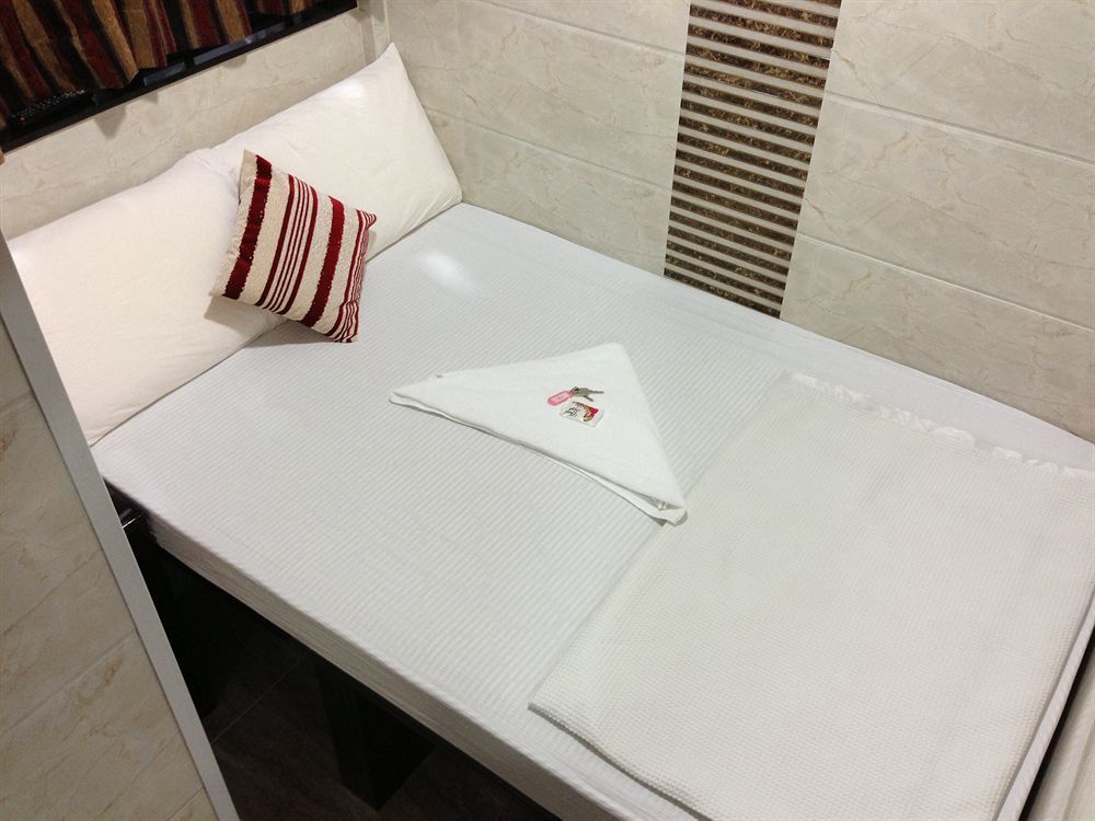 Shanghai Hostel Hk هونغ كونغ المظهر الخارجي الصورة